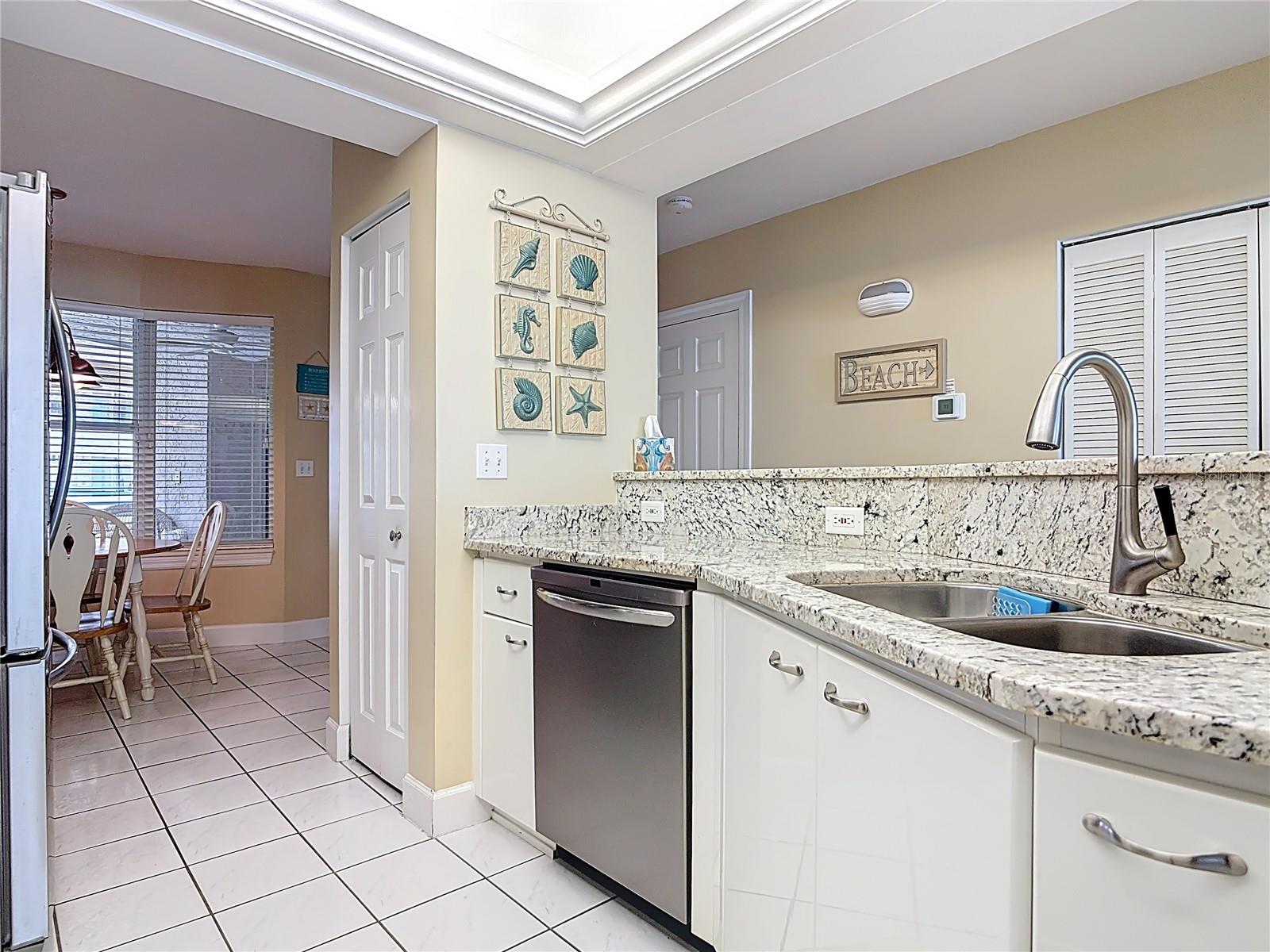Image 24 of 68 For 4575 Atlantic Avenue 6502
