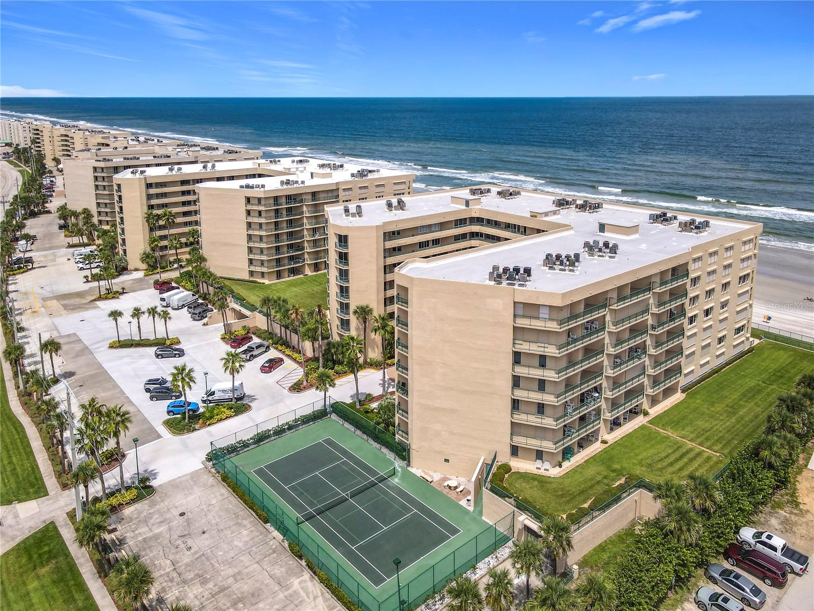 Image 6 of 68 For 4575 Atlantic Avenue 6502