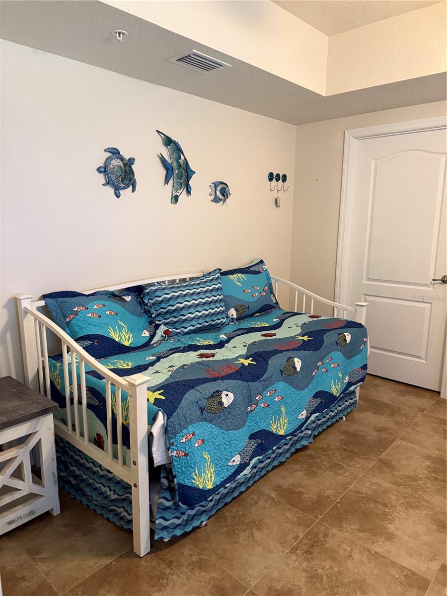 Image 25 of 31 For 5300 South Atlantic Avenue 19406