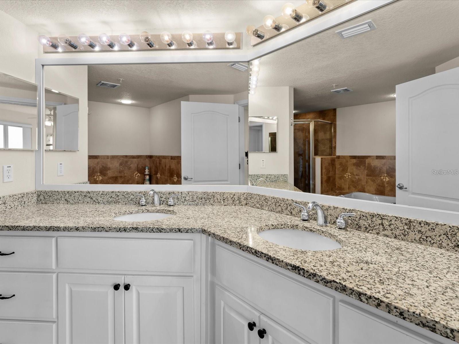 Image 7 of 31 For 5300 South Atlantic Avenue 19406