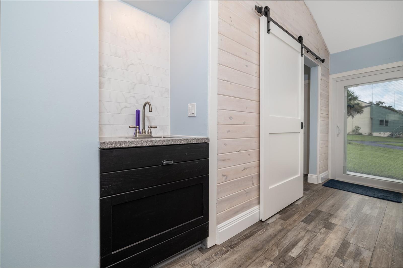 Image 11 of 28 For 205 Club House Boulevard