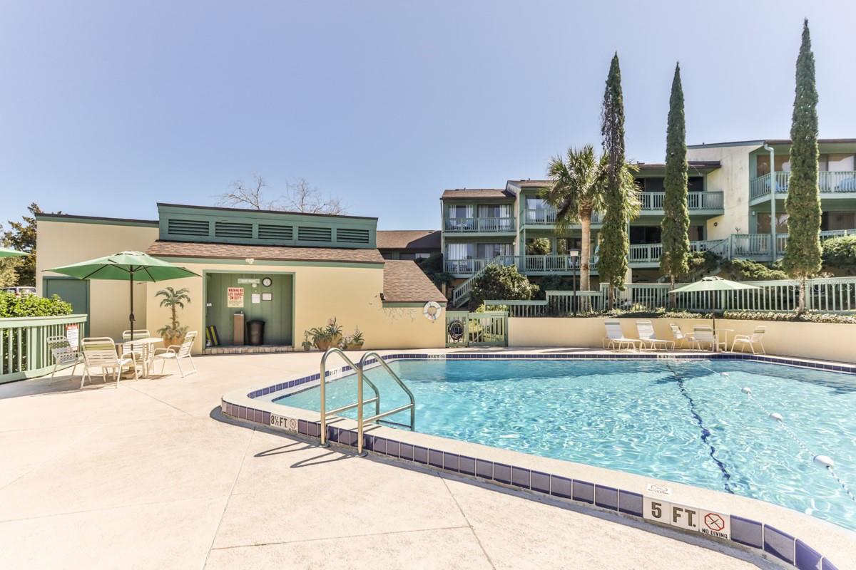 Image 19 of 28 For 205 Club House Boulevard