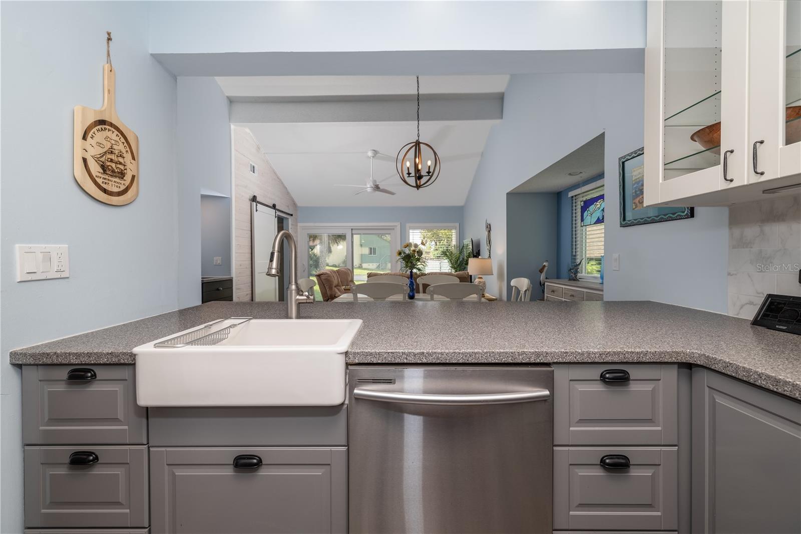 Image 5 of 28 For 205 Club House Boulevard