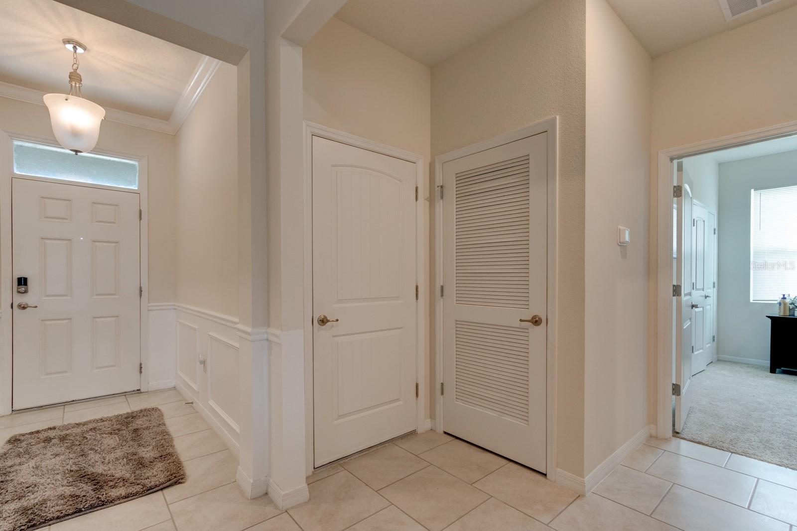 Image 4 of 27 For 1706 Red Rock Road