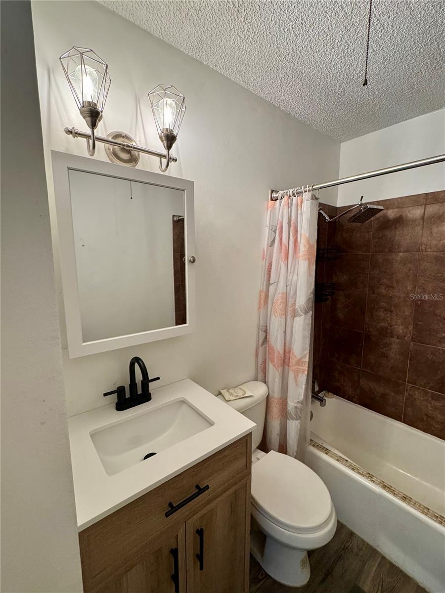 Image 8 of 19 For 2901 Halifax Avenue 211