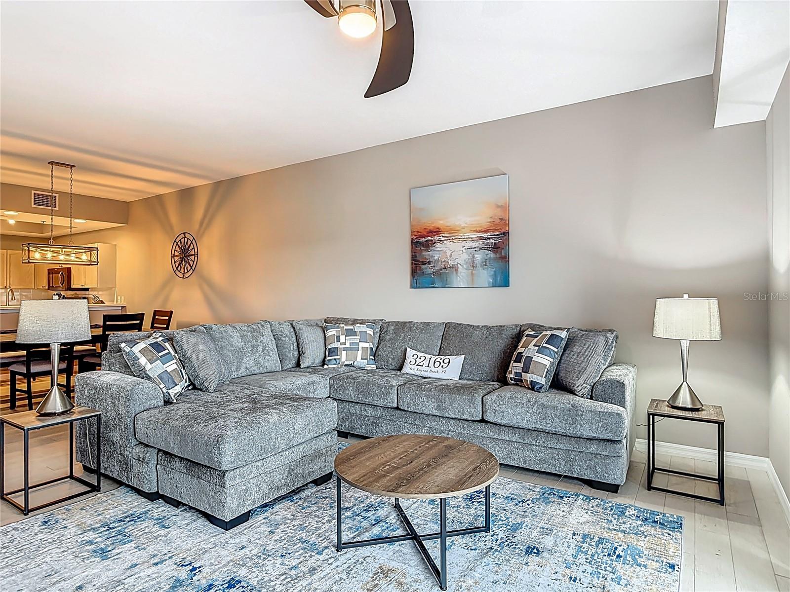 Image 17 of 48 For 5300 Atlantic Avenue 5504