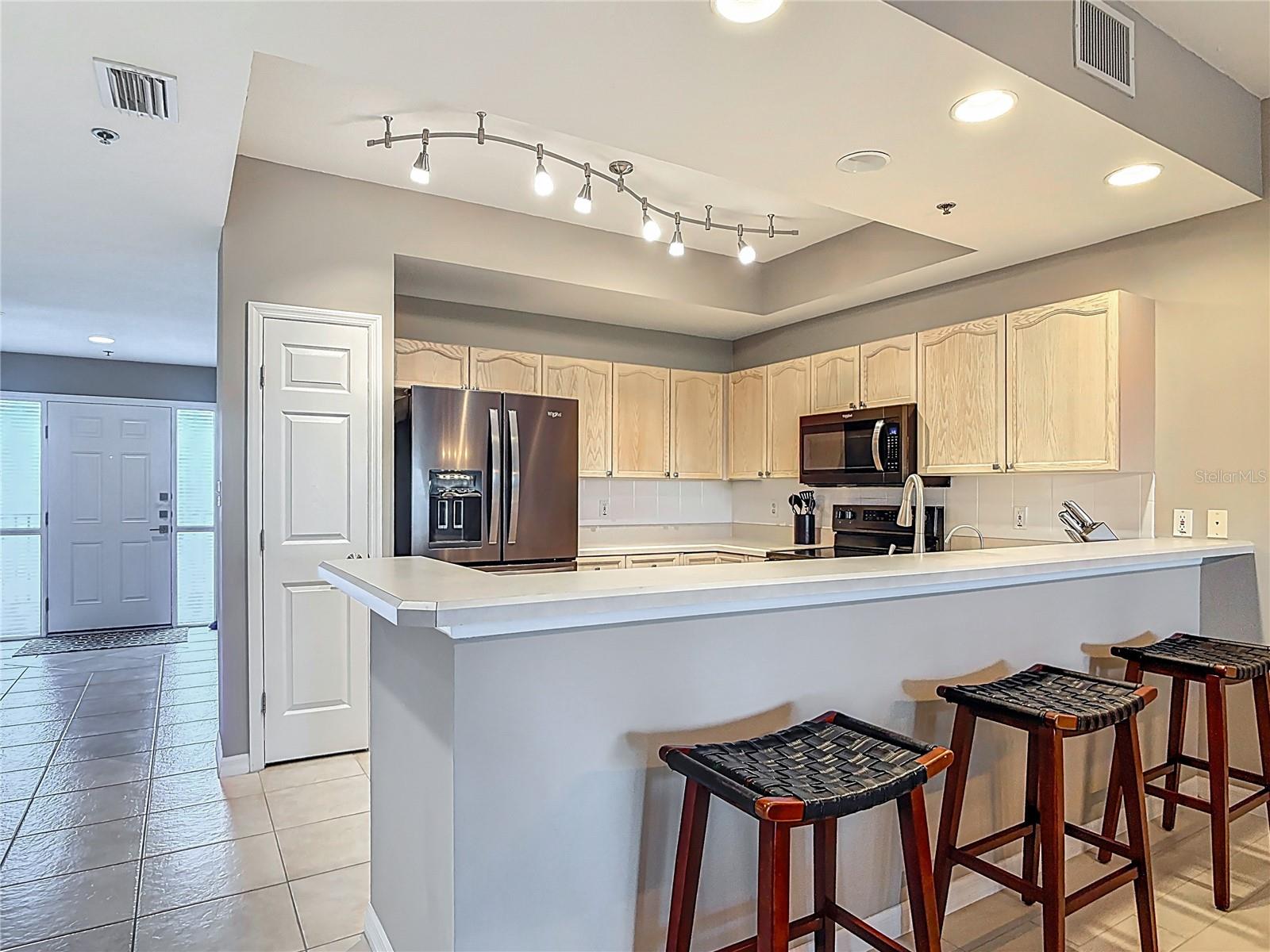 Image 9 of 48 For 5300 Atlantic Avenue 5504