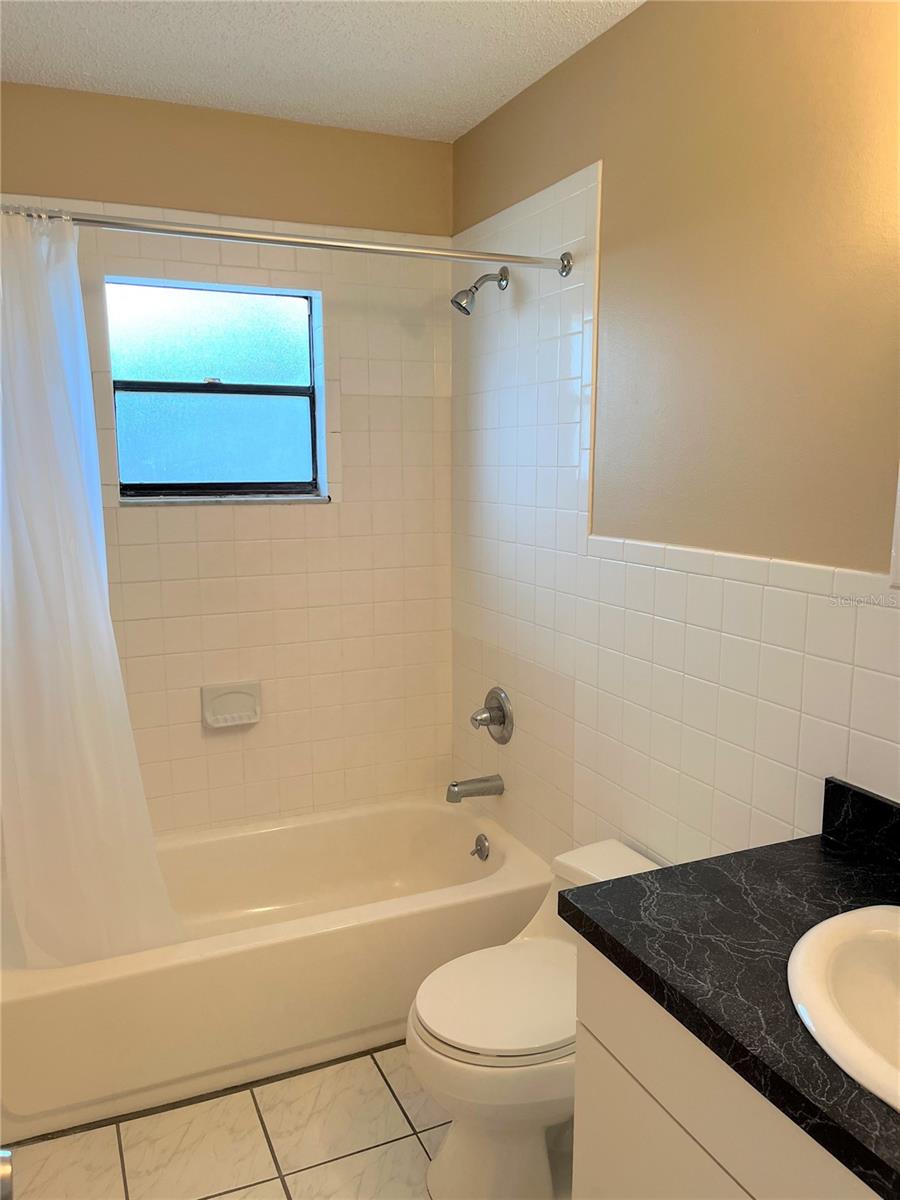 Image 4 of 20 For 813 Hope Avenue 811