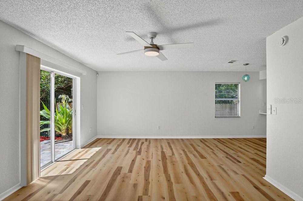 Image 13 of 42 For 713 Laurel Bay Circle