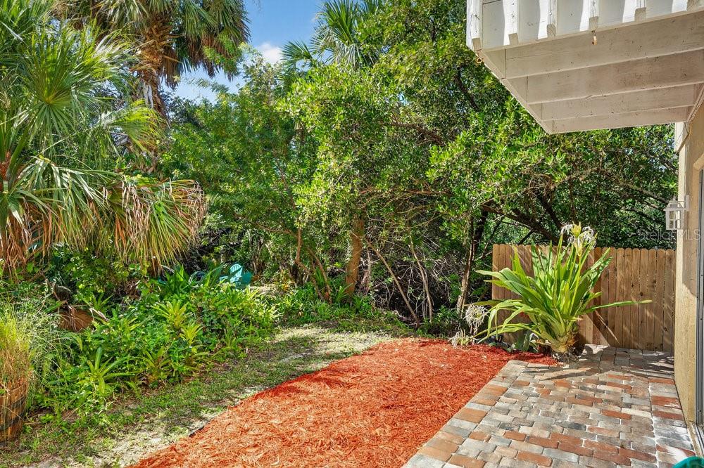 Image 31 of 42 For 713 Laurel Bay Circle