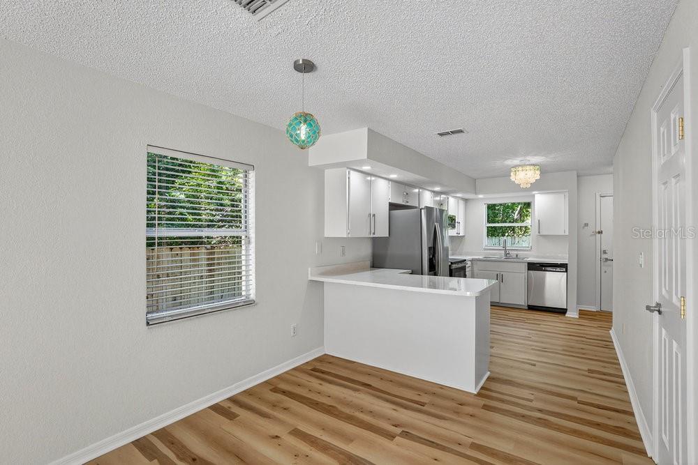 Image 9 of 42 For 713 Laurel Bay Circle