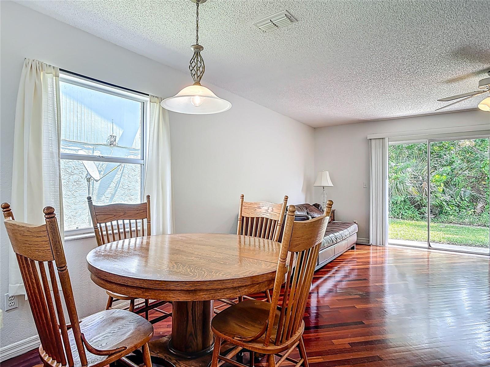 Image 15 of 51 For 717 Laurel Bay Circle