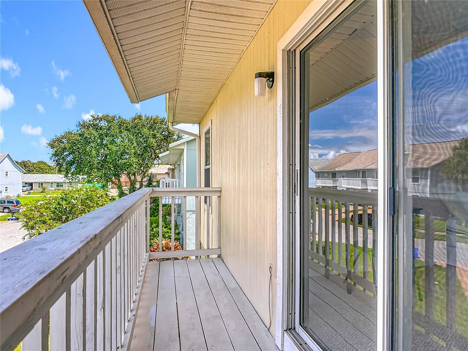 Image 40 of 51 For 717 Laurel Bay Circle