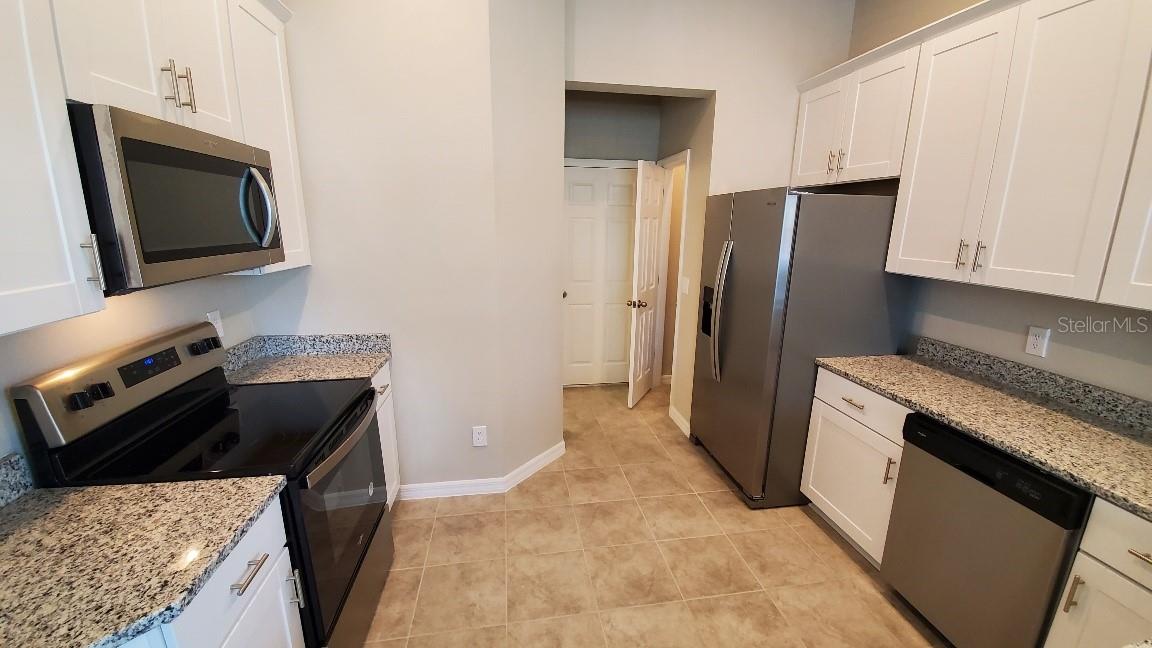 Image 3 of 22 For 434 Venetian Palms Boulevard