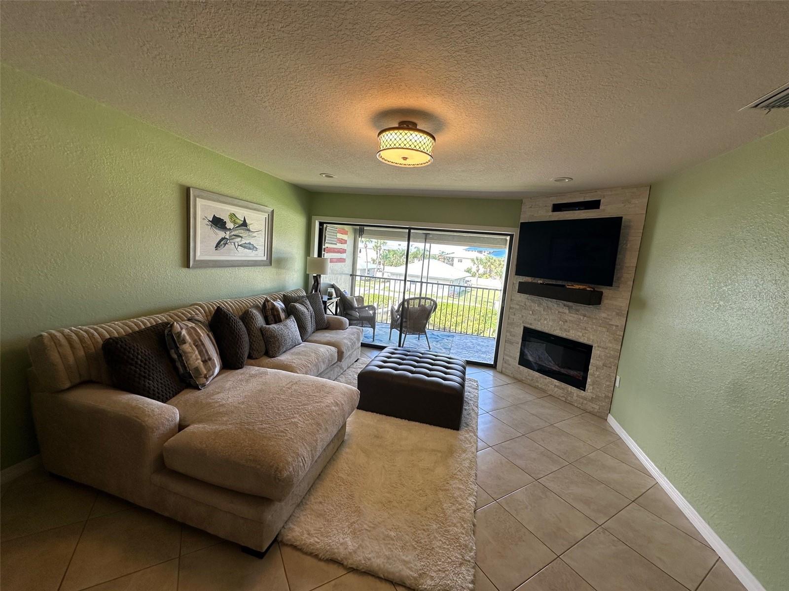 Image 25 of 43 For 2100 Peninsula Avenue 3050