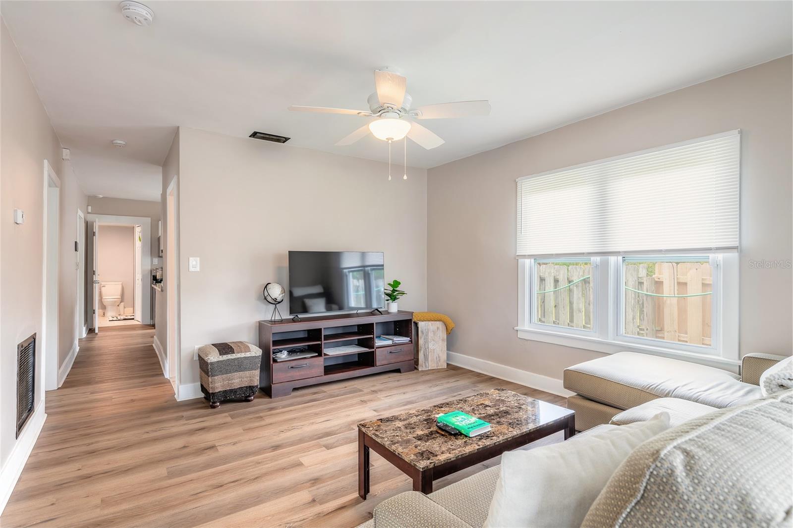 Image 10 of 49 For 412 Revilo Boulevard