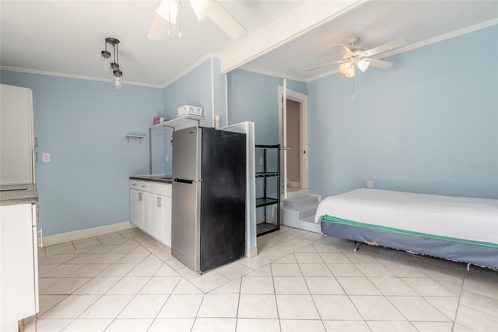 Image 30 of 49 For 412 Revilo Boulevard