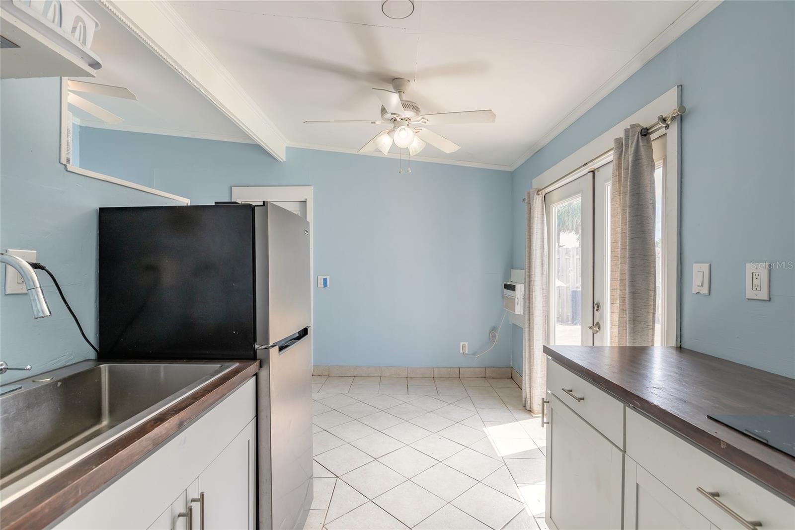 Image 33 of 49 For 412 Revilo Boulevard
