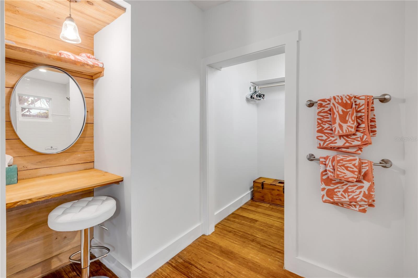 Image 24 of 47 For 418 Columbus Avenue