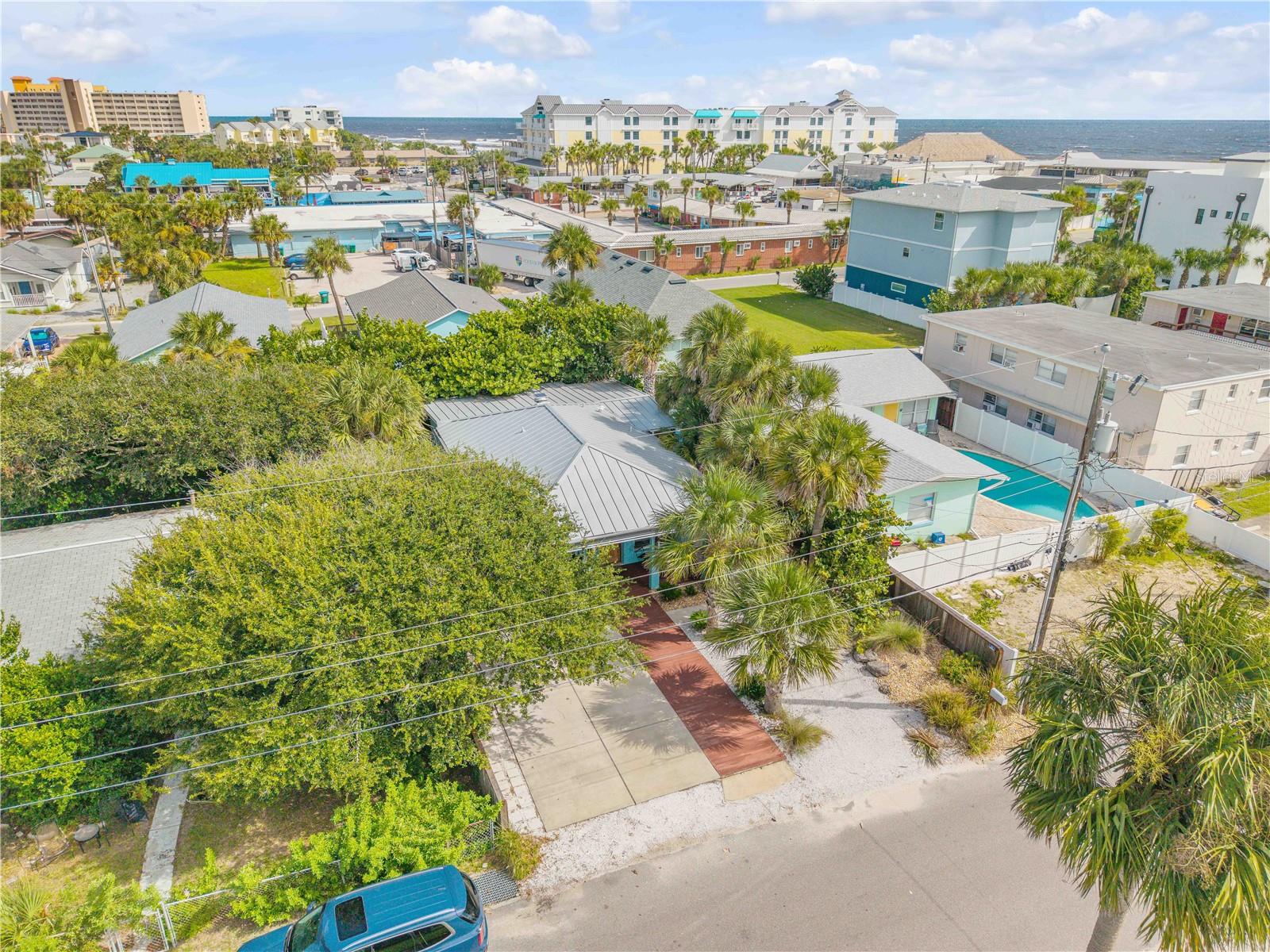 Image 31 of 47 For 418 Columbus Avenue