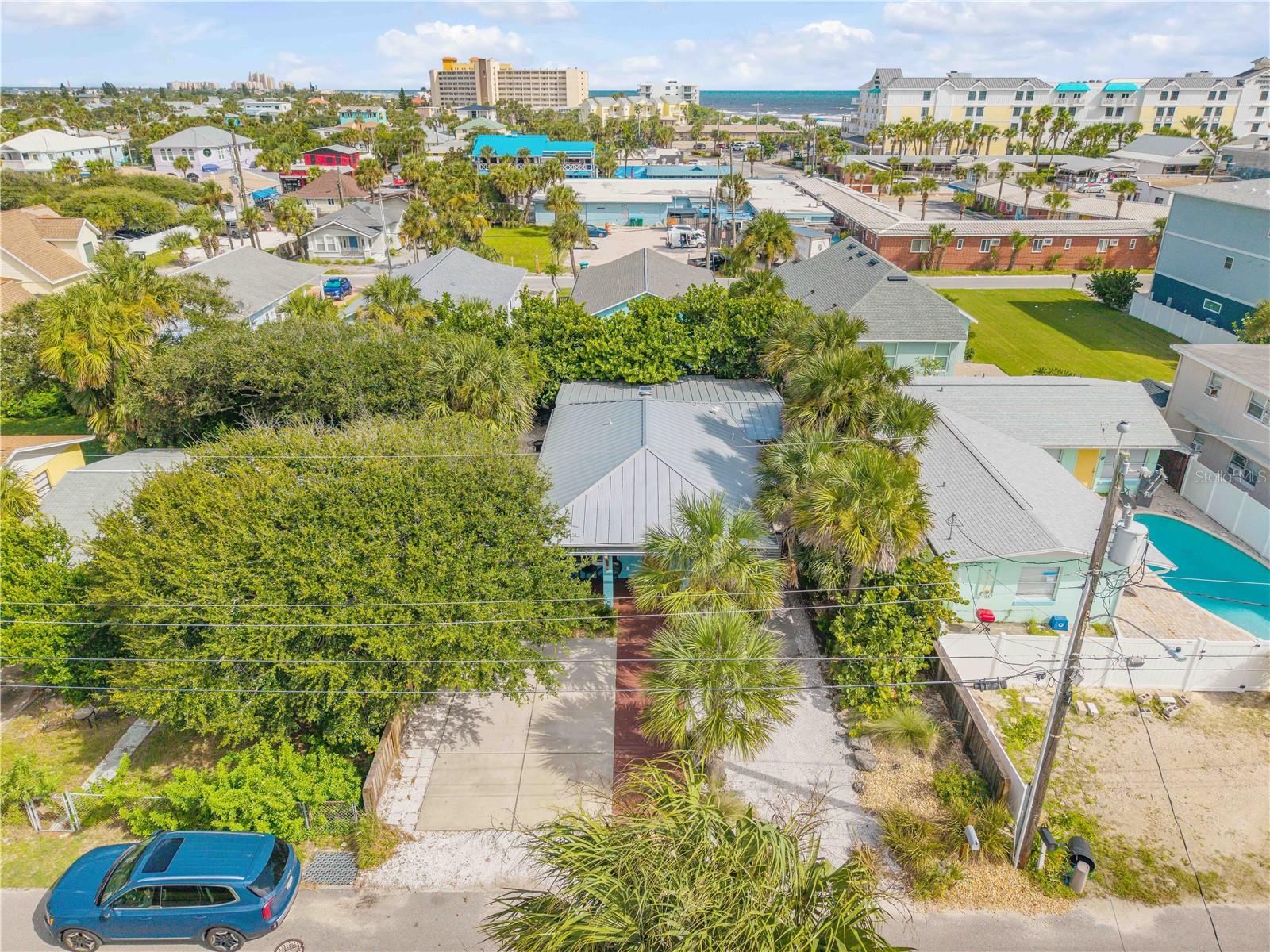 Image 32 of 47 For 418 Columbus Avenue