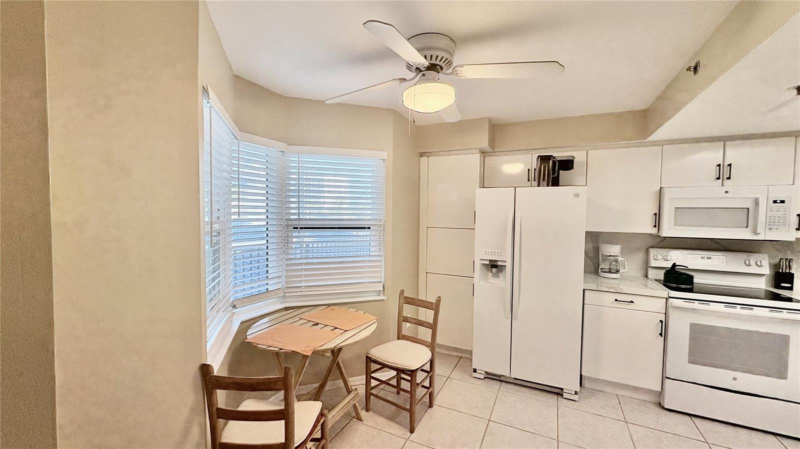 Image 10 of 50 For 2700 Peninsula Avenue 322