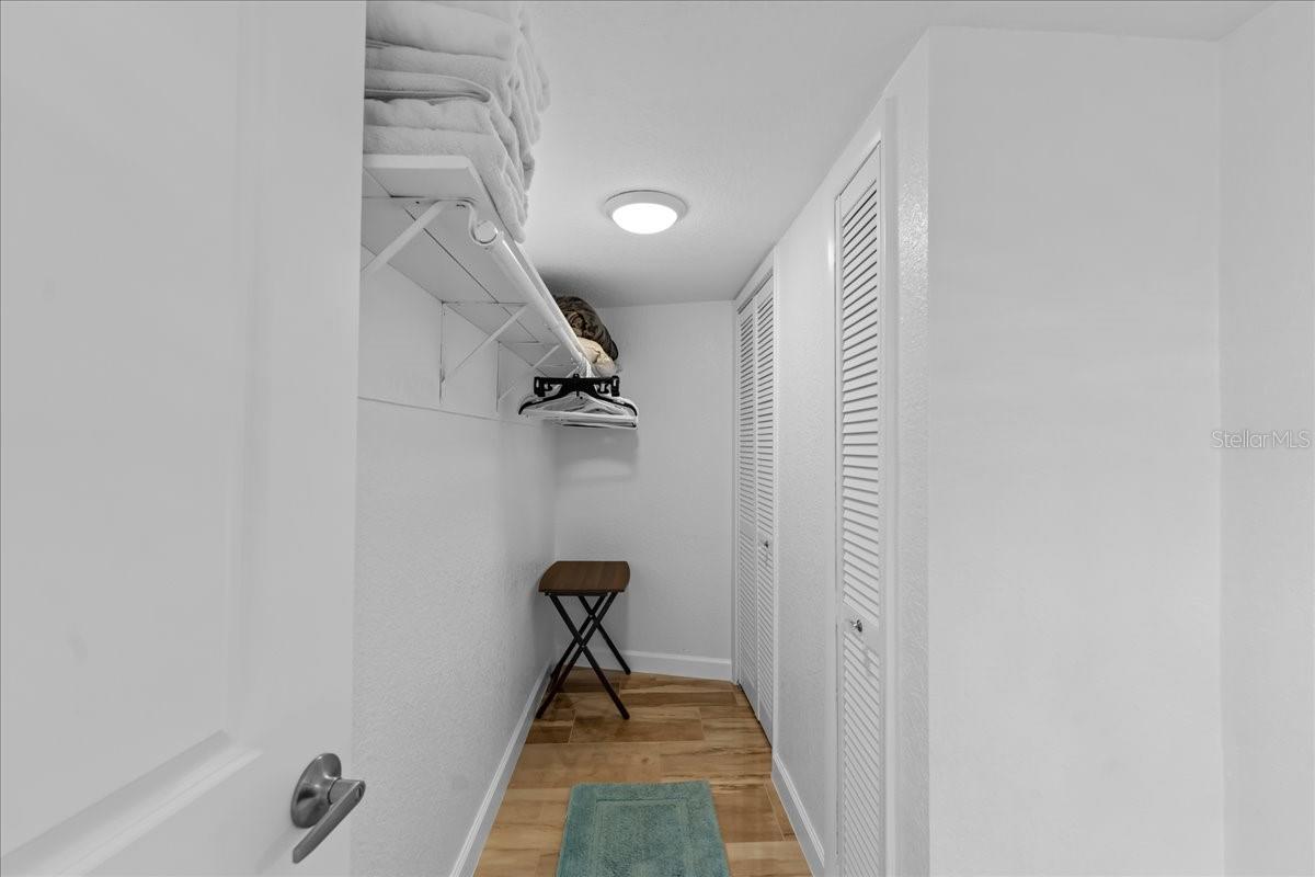 Image 17 of 52 For 2625 Atlantic Avenue 11nw