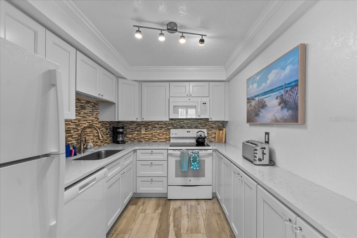 Image 8 of 52 For 2625 Atlantic Avenue 11nw