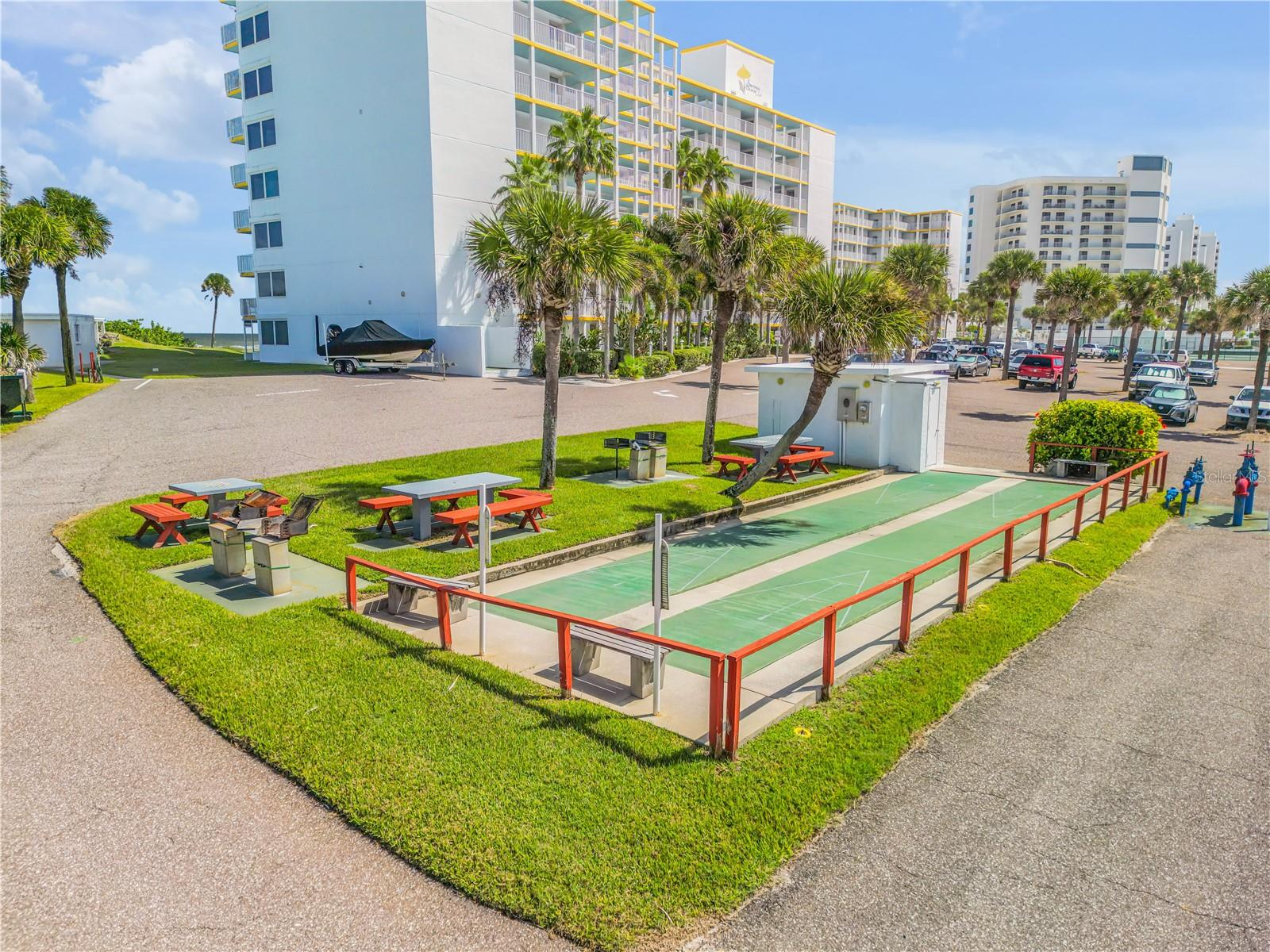 Image 40 of 52 For 5203 Atlantic Avenue 313b
