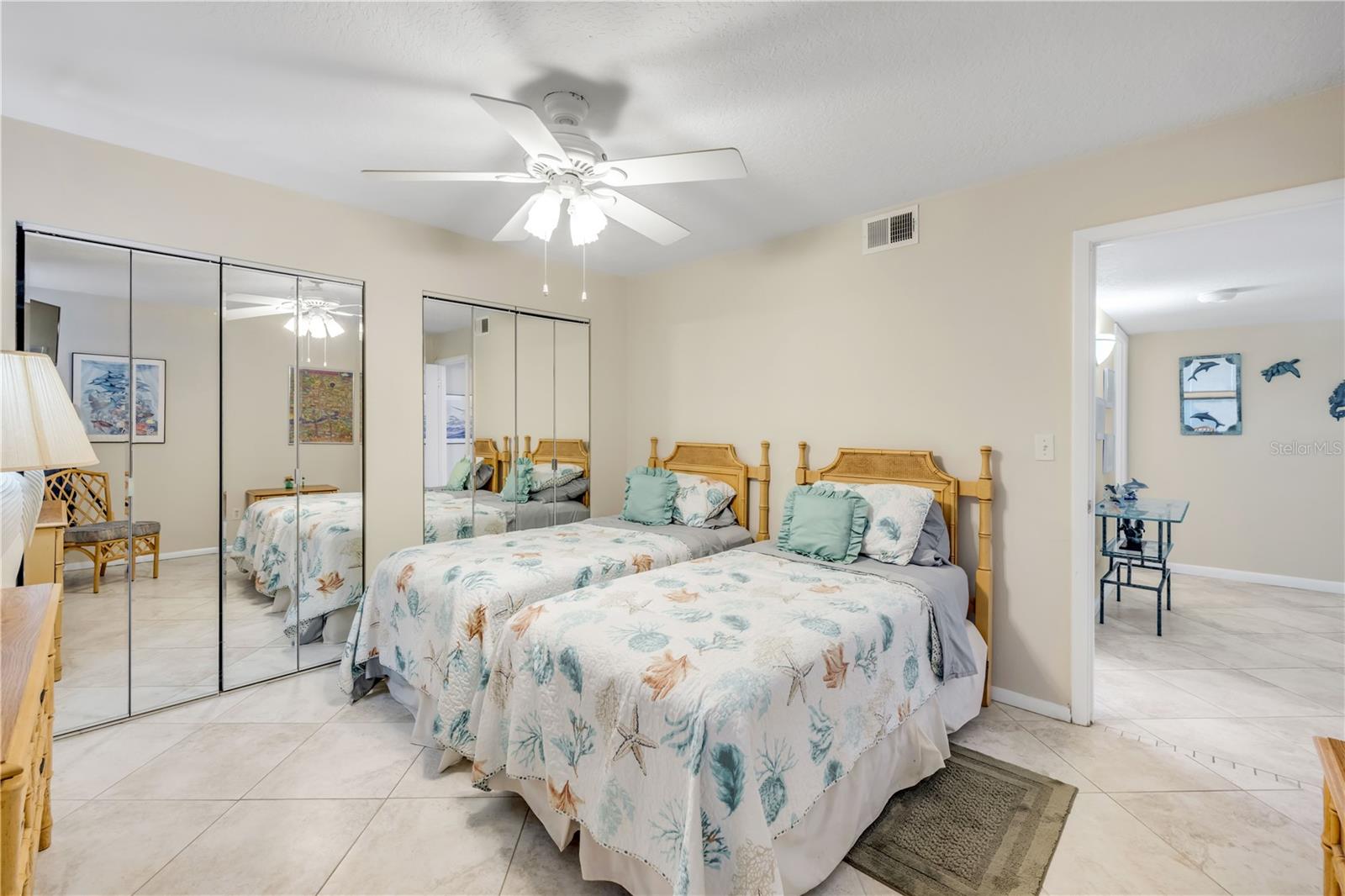 Image 8 of 52 For 5203 Atlantic Avenue 313b