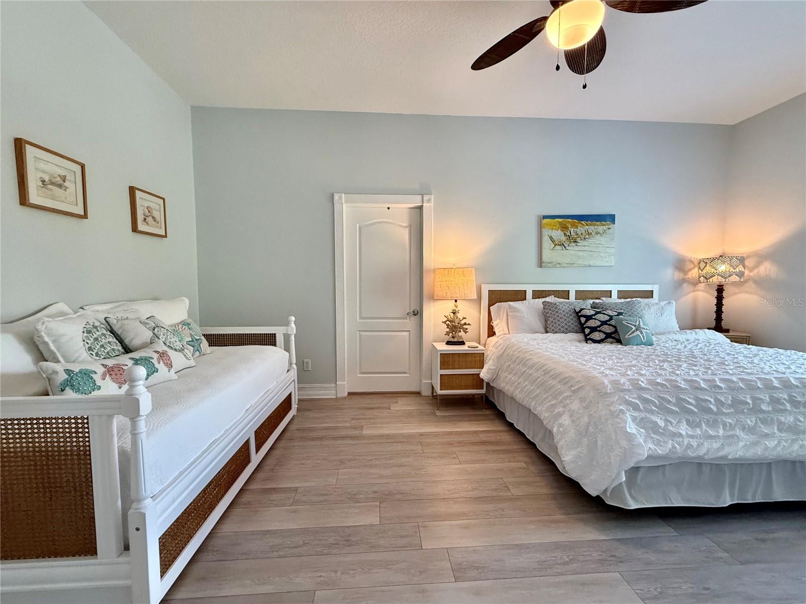 Image 62 of 78 For 423 Atlantic Avenue 102
