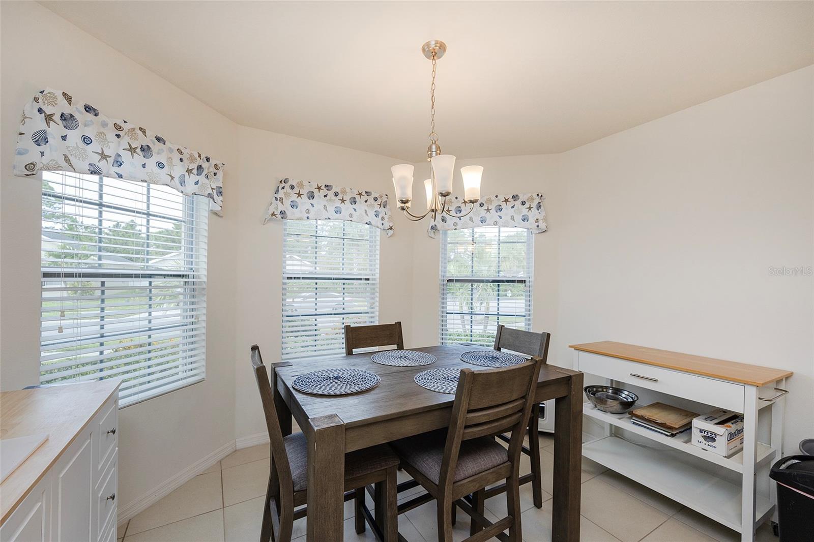 Image 40 of 54 For 537 White Coral Lane