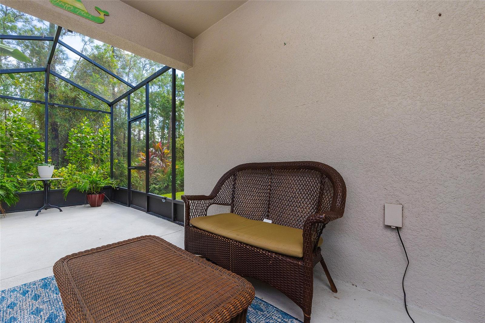 Image 43 of 54 For 537 White Coral Lane