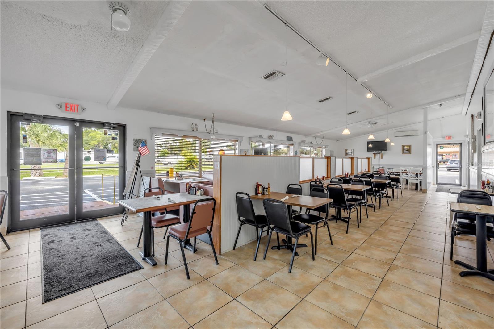 Image 20 of 63 For 2100 Ridgewood Avenue 280