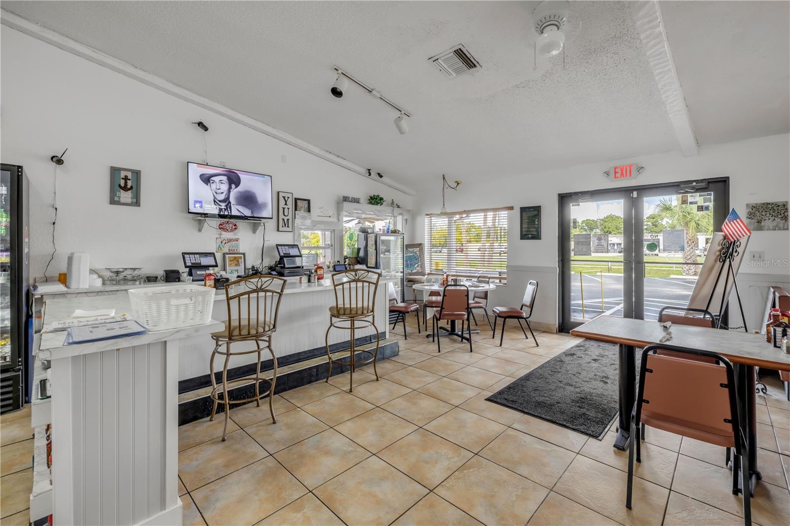 Image 22 of 63 For 2100 Ridgewood Avenue 280