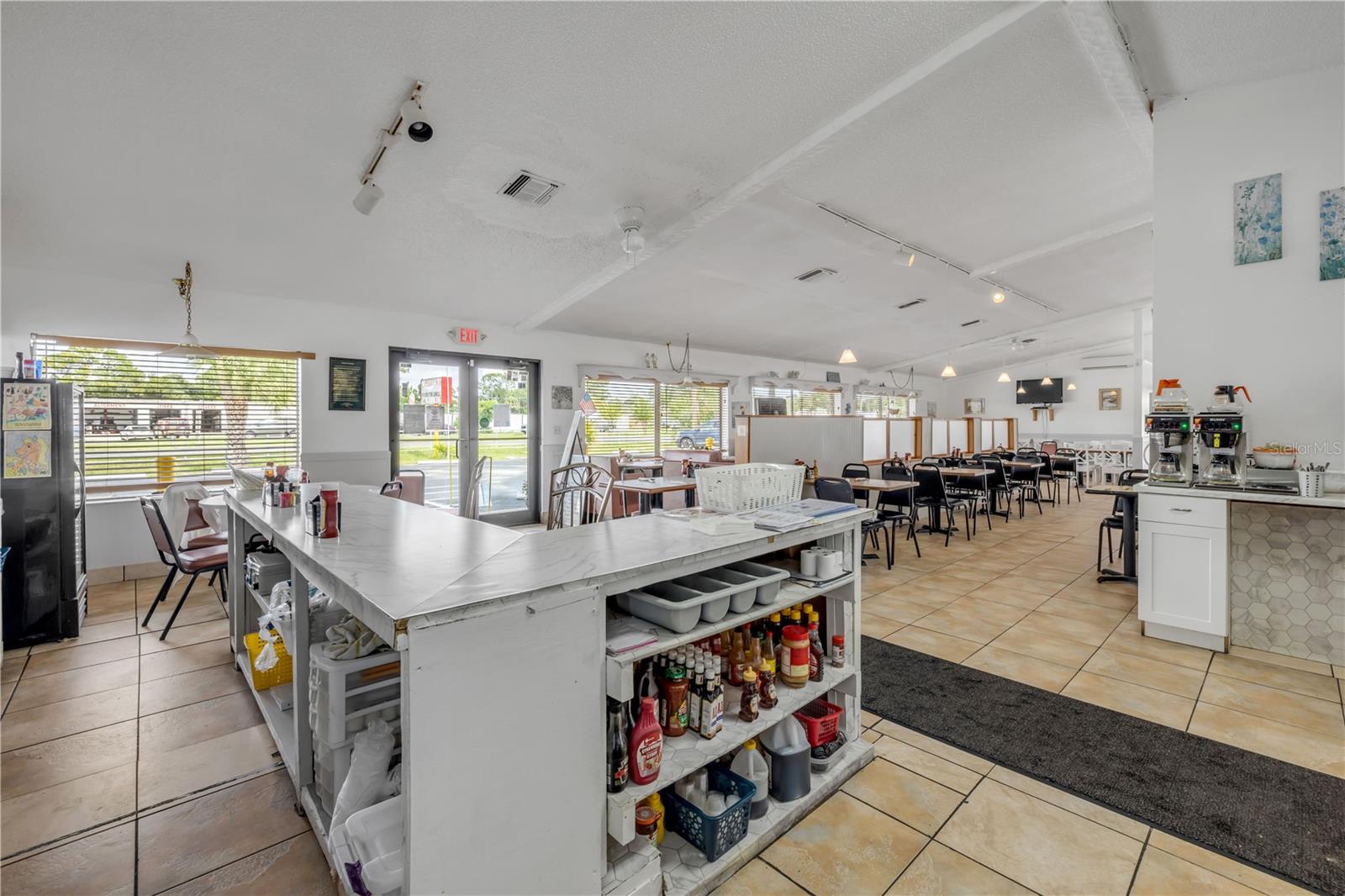 Image 28 of 63 For 2100 Ridgewood Avenue 280