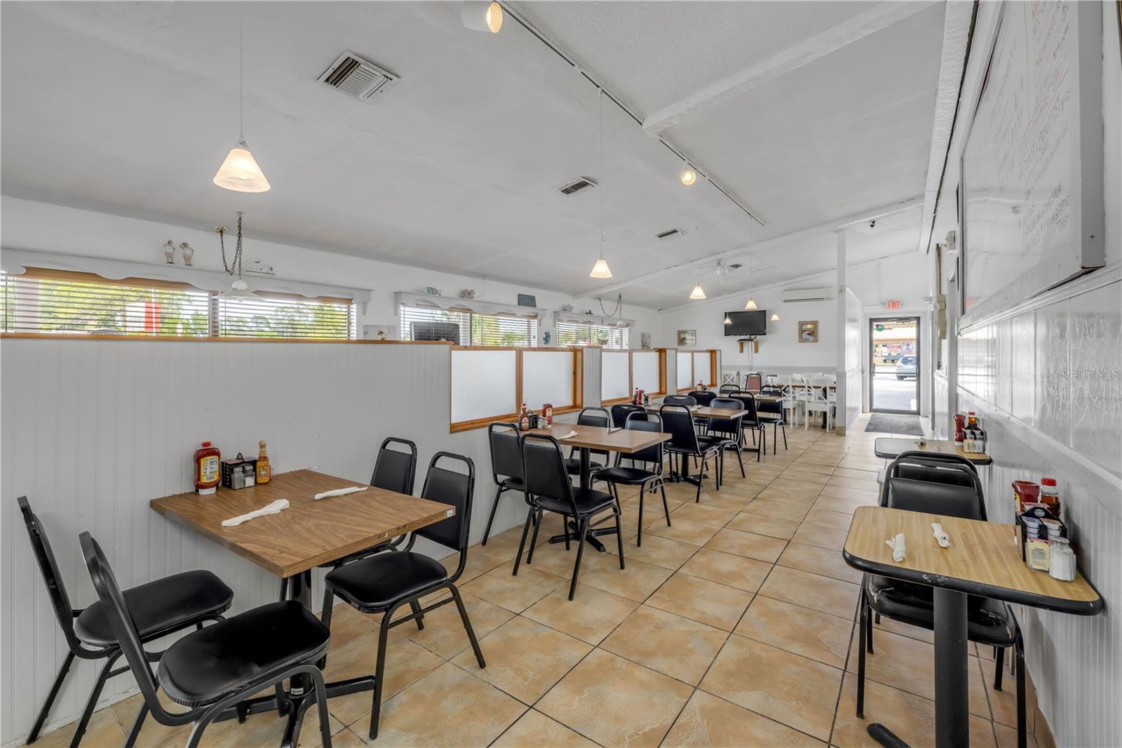 Image 30 of 63 For 2100 Ridgewood Avenue 280