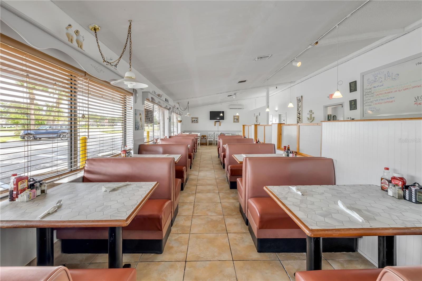 Image 34 of 63 For 2100 Ridgewood Avenue 280