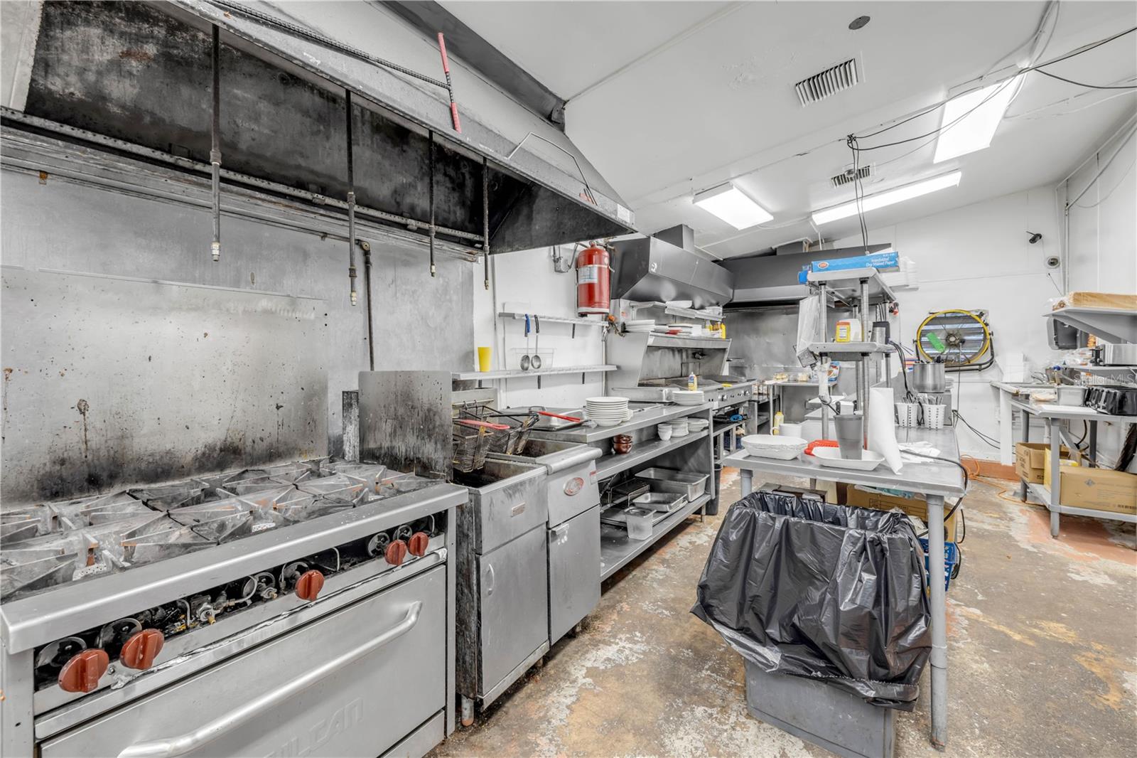 Image 46 of 63 For 2100 Ridgewood Avenue 280