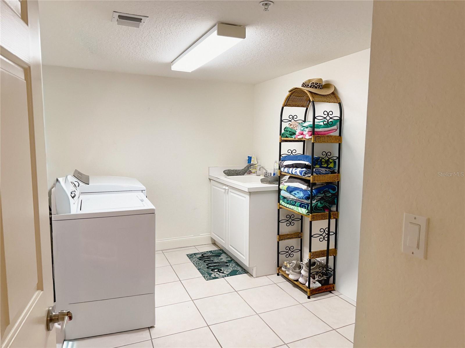 Image 19 of 42 For 3145 Atlantic Avenue 205