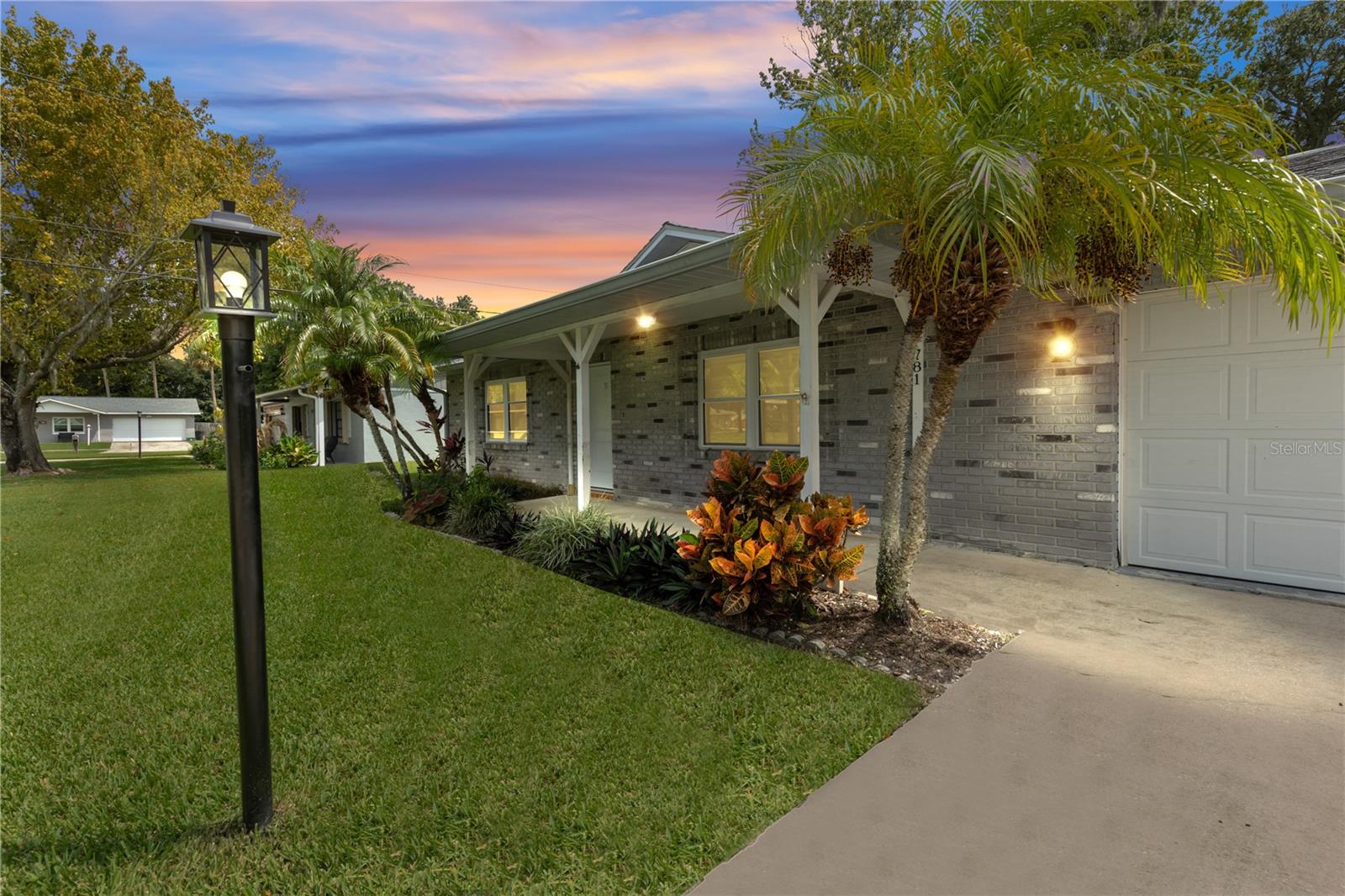 Image 16 of 47 For 781 Aspen Drive