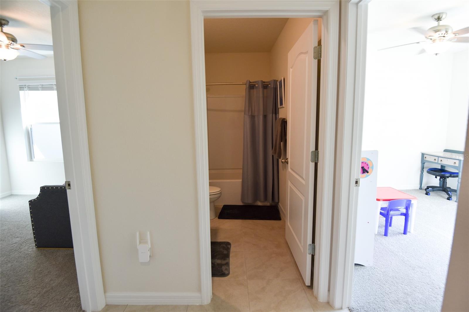 Image 21 of 56 For 2013 Red Rock Road