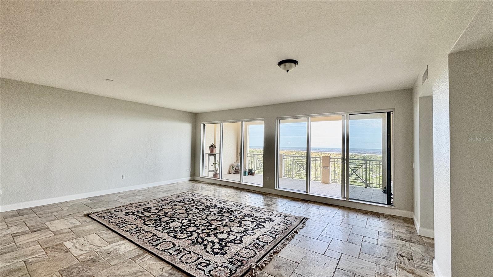 Image 10 of 55 For 261 Minorca Beach Way 702