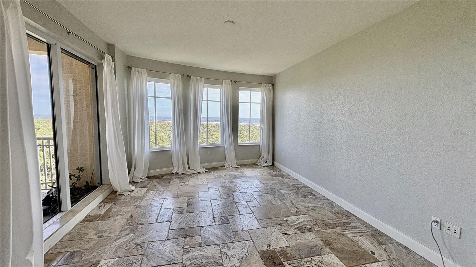 Image 11 of 55 For 261 Minorca Beach Way 702
