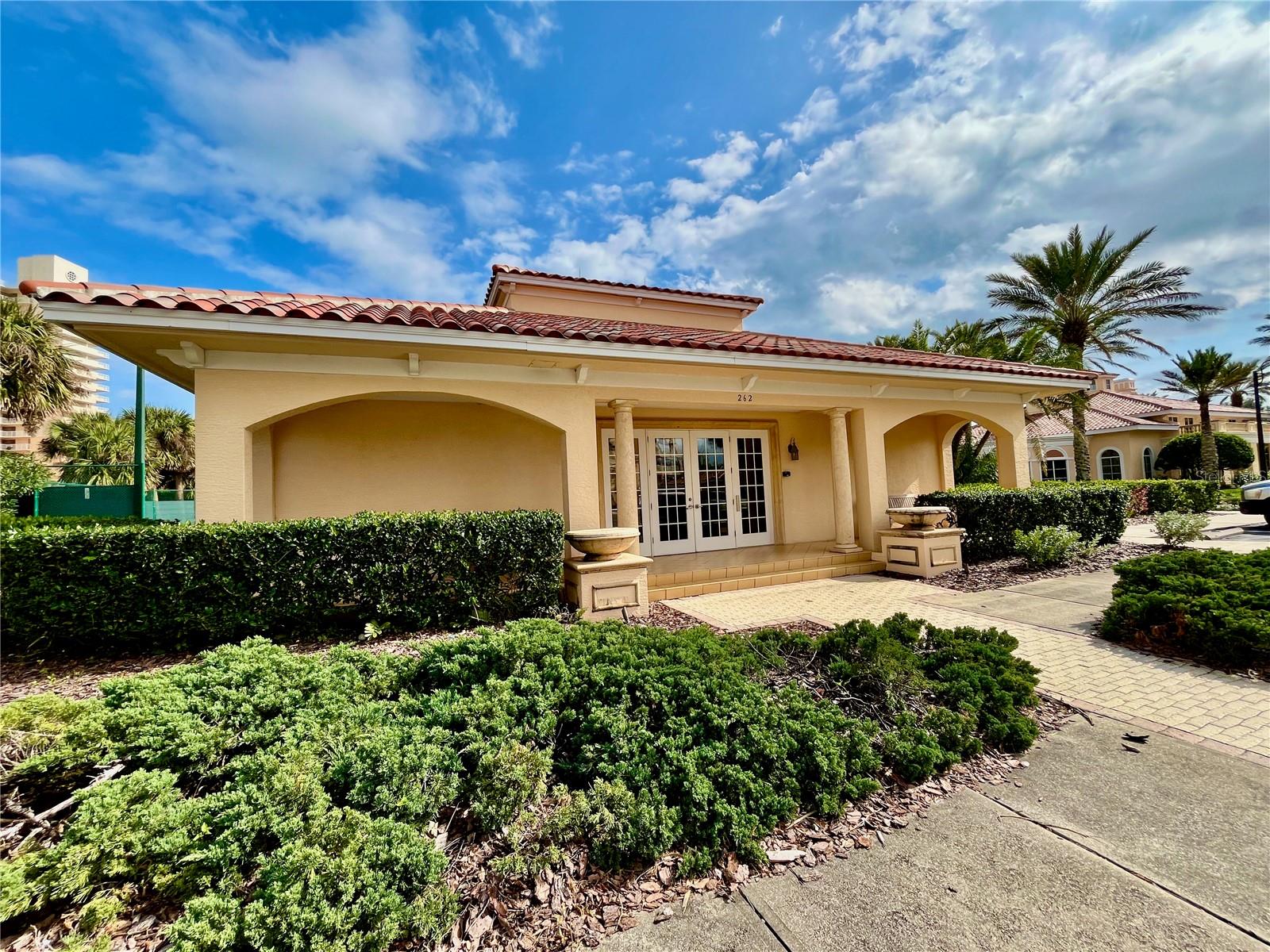Image 40 of 55 For 261 Minorca Beach Way 702