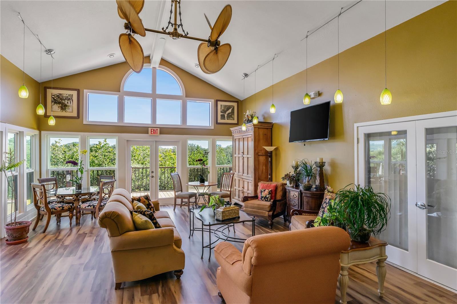 Image 31 of 37 For 1401 Palmetto Avenue 807