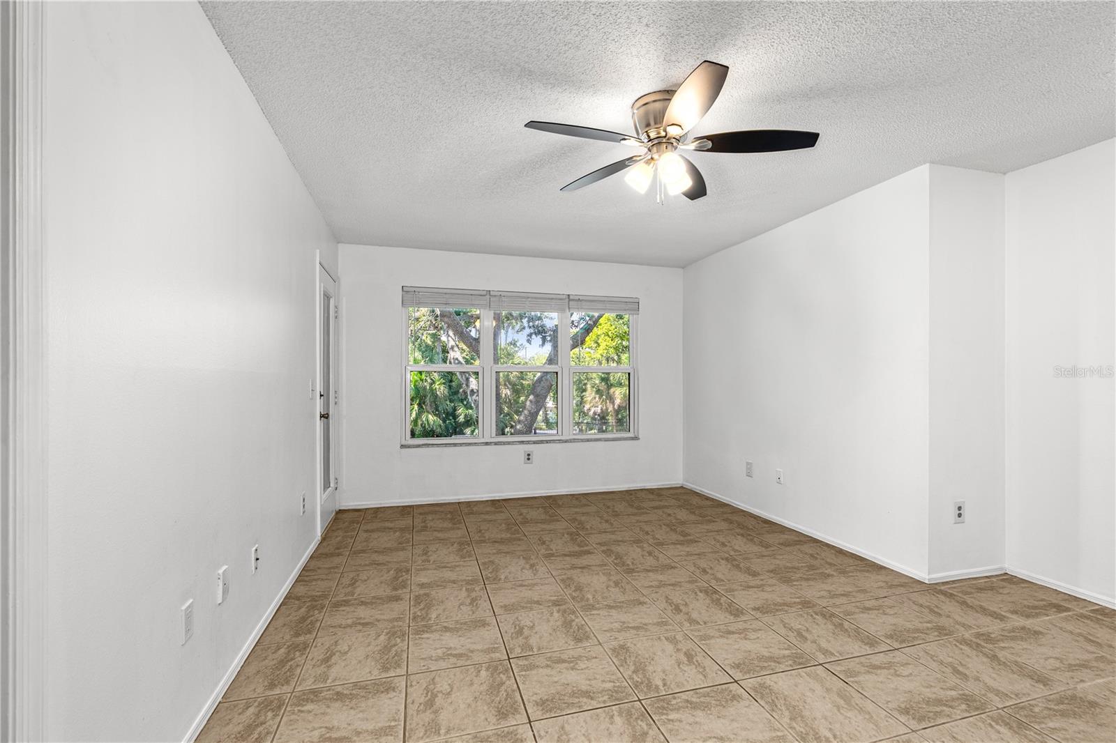 Image 6 of 37 For 1401 Palmetto Avenue 807