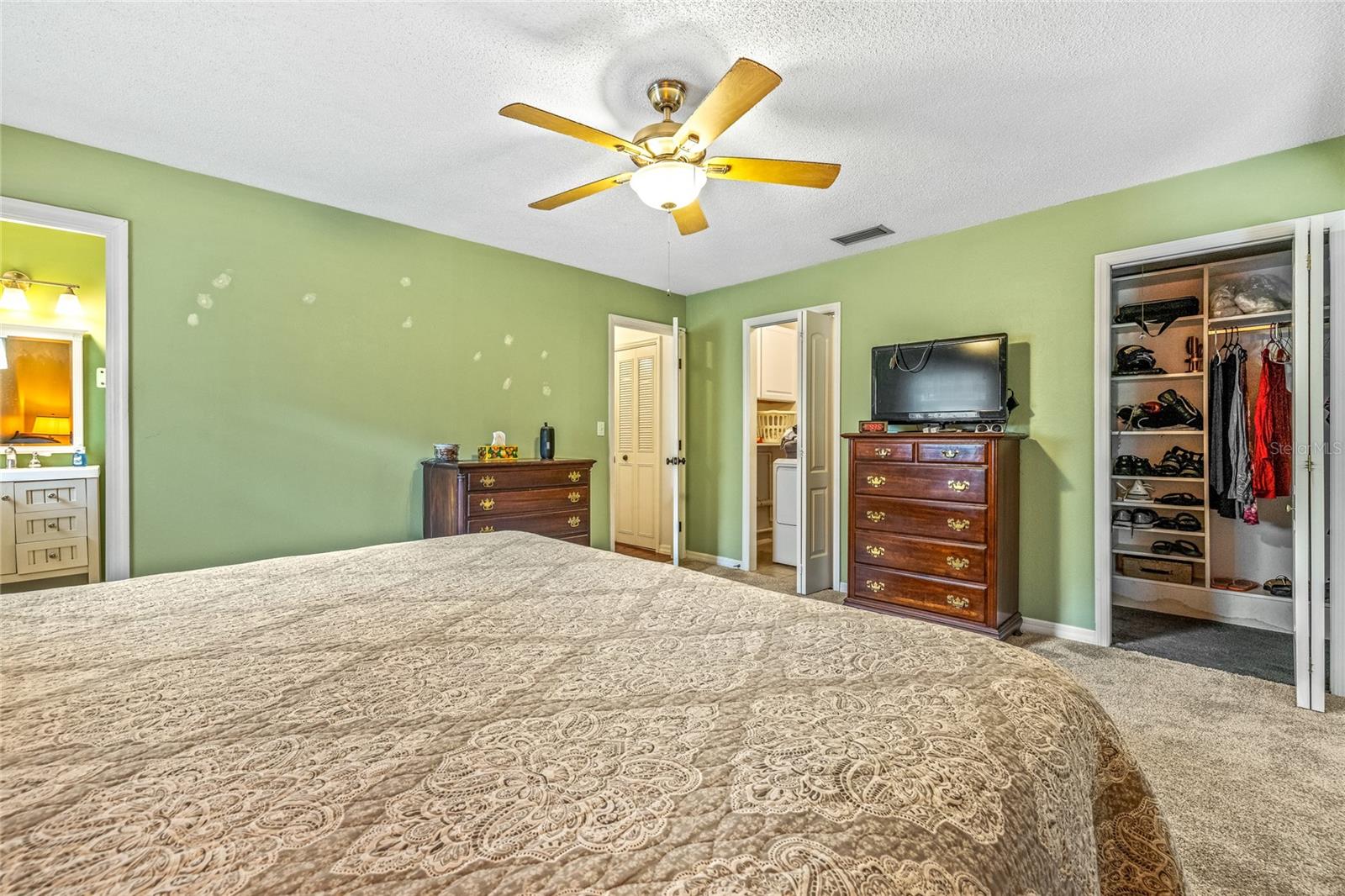 Image 18 of 22 For 12 Country Club Drive B