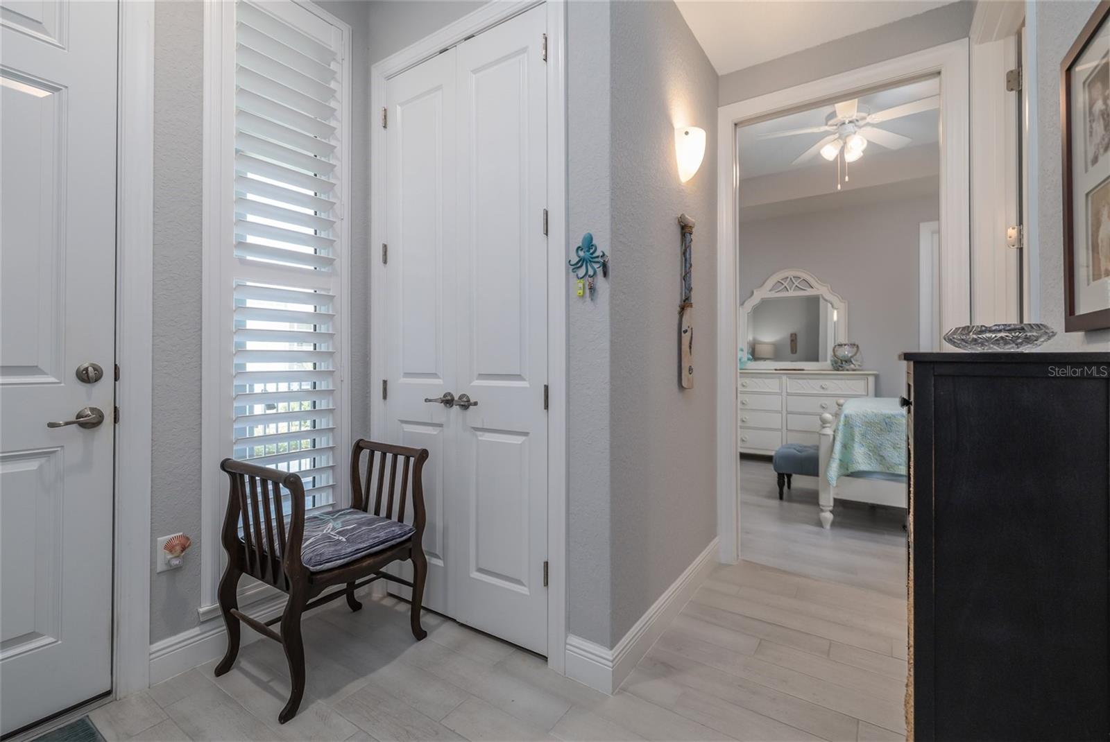 Image 19 of 57 For 1 Riverwalk Drive 402