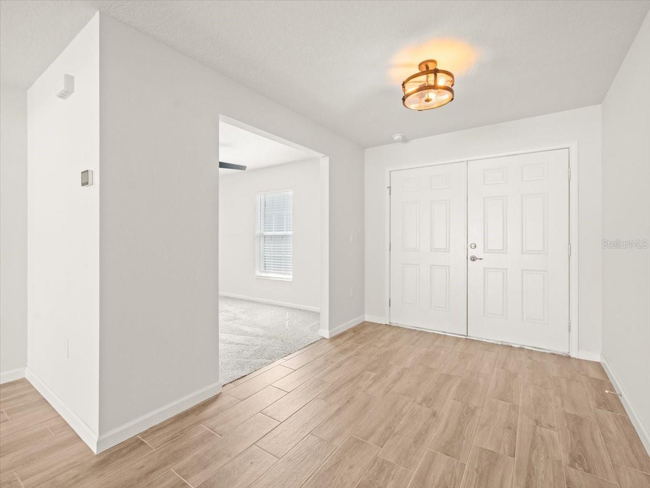 Image 12 of 45 For 13035 Thrasher Avenue